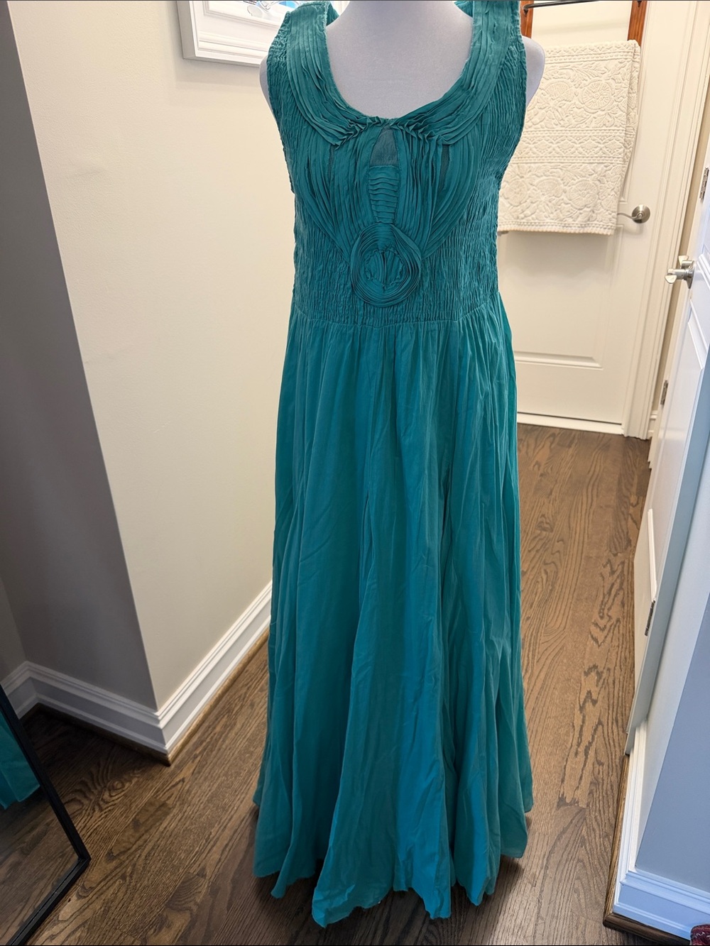 Soft Surroundings Teal Sleeveless Maxi Dress with Pleated Bodice